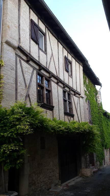 La Maison De Chloe Senouillac Oda fotoğraf